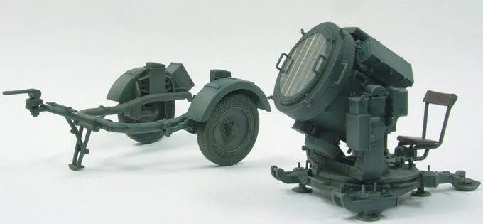 1/35 AFV German SW-36 60 cm Searchlight with SD.AH.51 Trailer AF35125